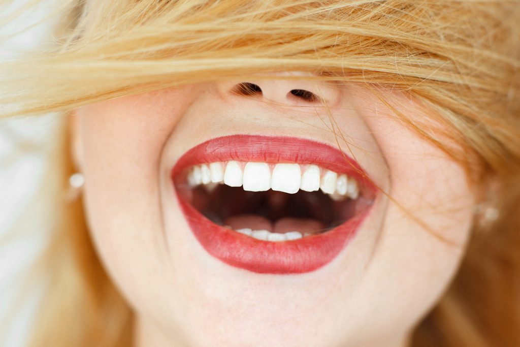 How To Get Your Teeth White Using Our In-Office Bleaching Special